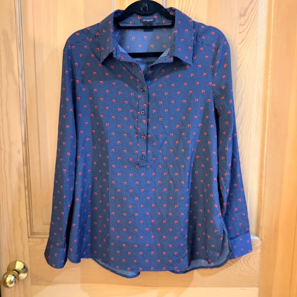 Ann Taylor Horseshoe Print equestrian Blouse M Navy Blue Long Sleeve Button Top